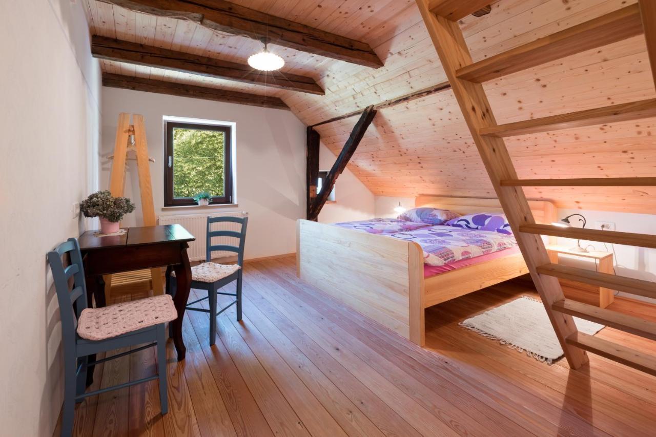 Homestead Farm Tesnak Gorenja Vas  Extérieur photo